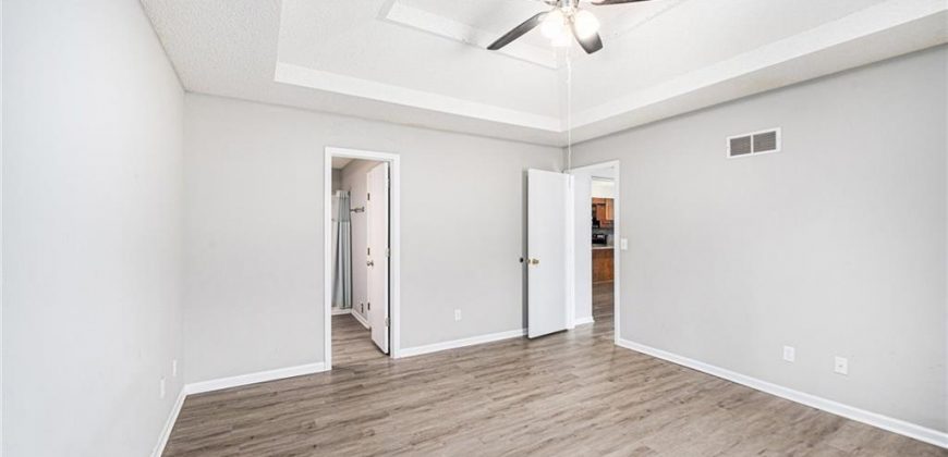 Homes for Sale in Gladstone, MO 64118 | 7123 N Brooklyn Avenue