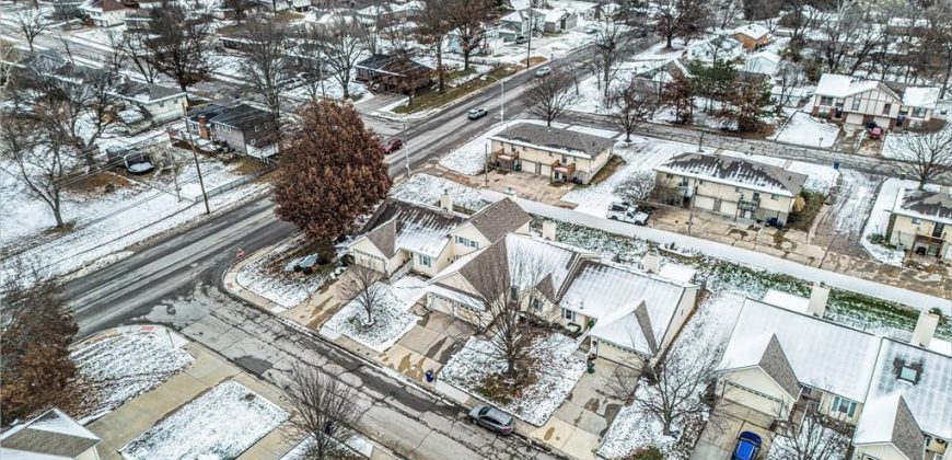 Homes for Sale in Gladstone, MO 64118 | 7123 N Brooklyn Avenue