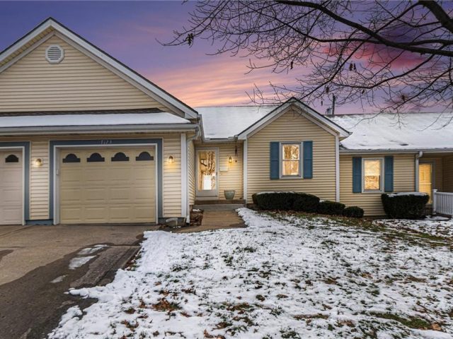 Homes for Sale in Gladstone, MO 64118 | 7123 N Brooklyn Avenue