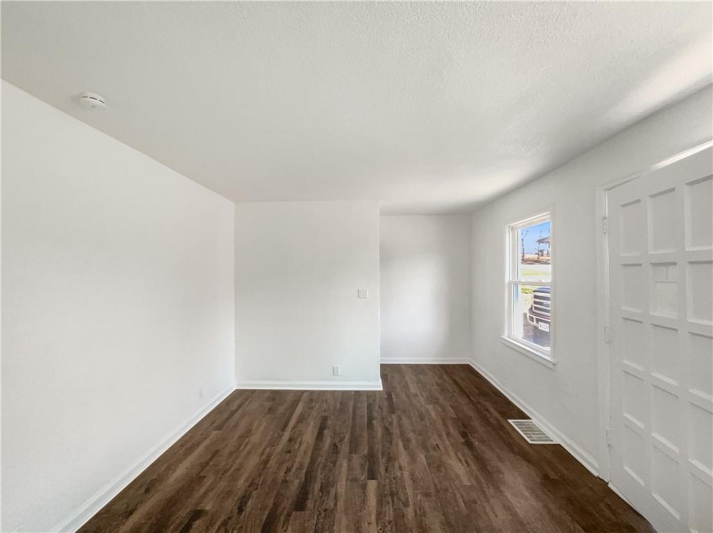 Homes for Sale in Kansas City, MO 64117 | 4444 N Chestnut Avenue