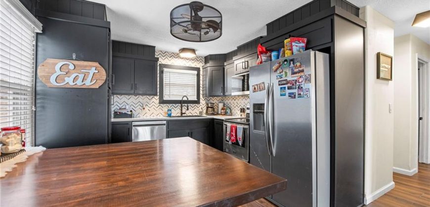 Homes for Sale in Kansas City, MO 64151 | 5812 NW PARKDALE Circle