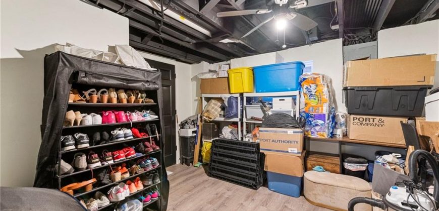 Homes for Sale in Kansas City, MO 64151 | 5812 NW PARKDALE Circle