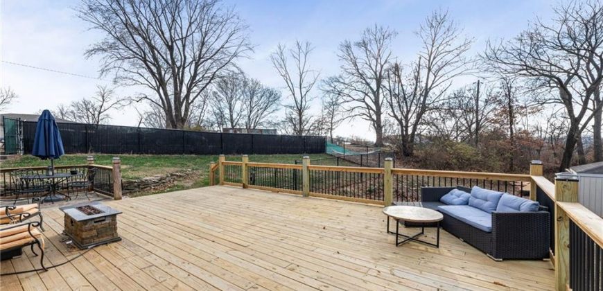 Homes for Sale in Kansas City, MO 64151 | 5812 NW PARKDALE Circle