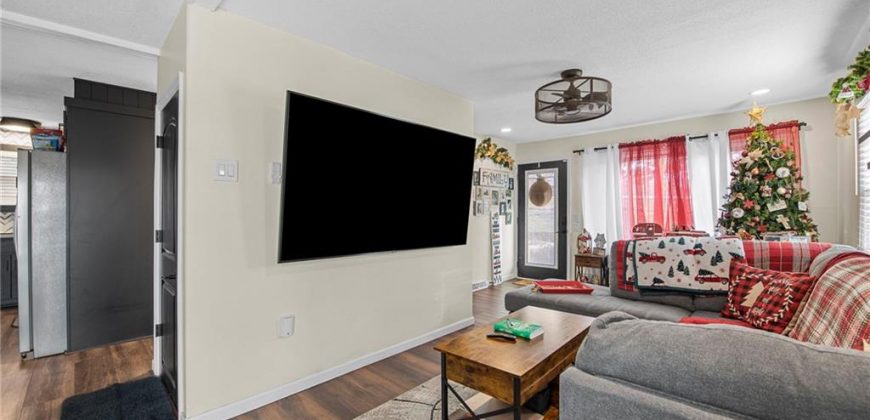 Homes for Sale in Kansas City, MO 64151 | 5812 NW PARKDALE Circle