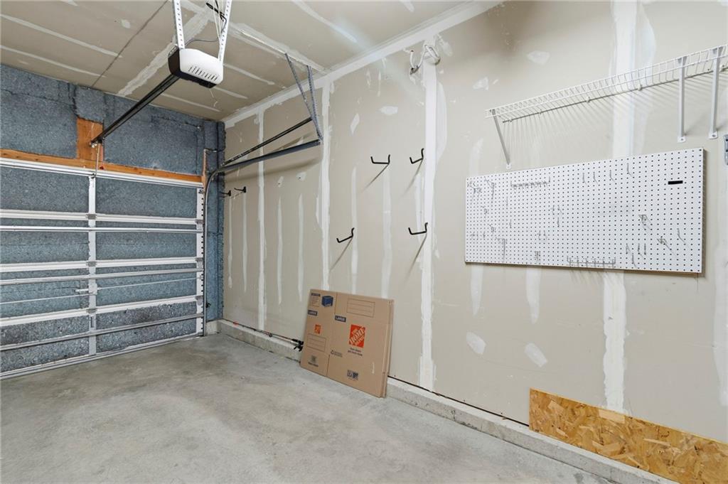 Homes for Sale in Kansas City, MO 64119 | 8154 N Oakley Avenue