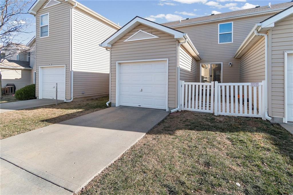 Homes for Sale in Kansas City, MO 64119 | 8154 N Oakley Avenue