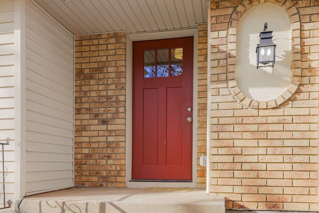 Homes for Sale in Kansas City, MO 64118 | 6912 N Madison Avenue