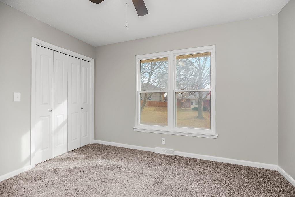 Homes for Sale in Kansas City, MO 64118 | 6912 N Madison Avenue