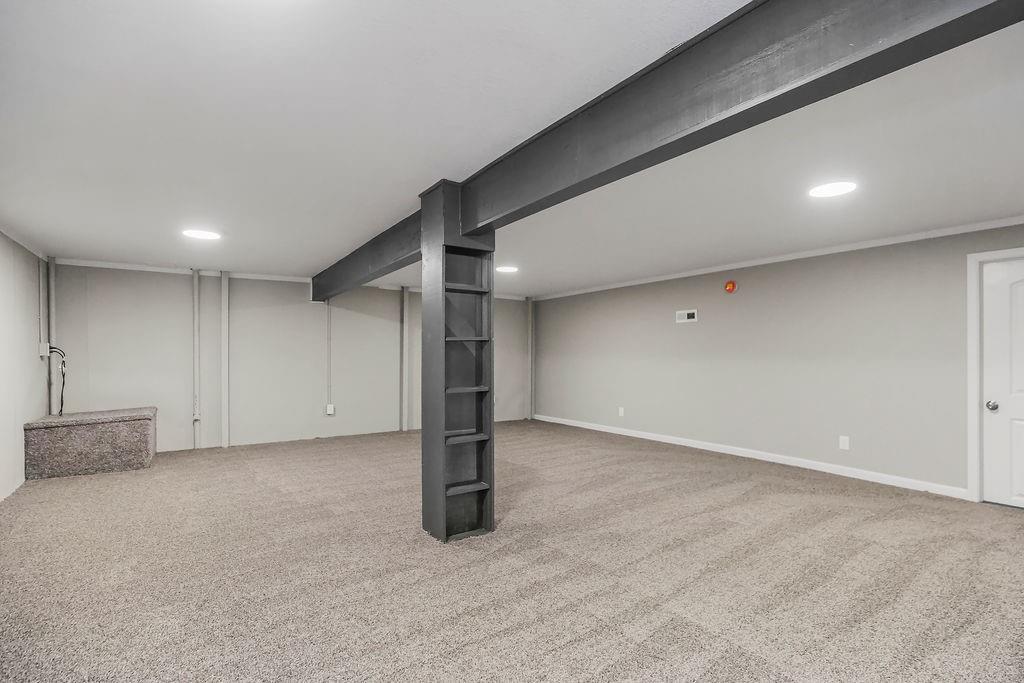 Homes for Sale in Kansas City, MO 64118 | 6912 N Madison Avenue