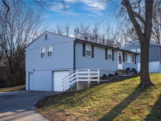 Homes for Sale in Kansas City, MO 64119 | 6929 NE 53rd Street