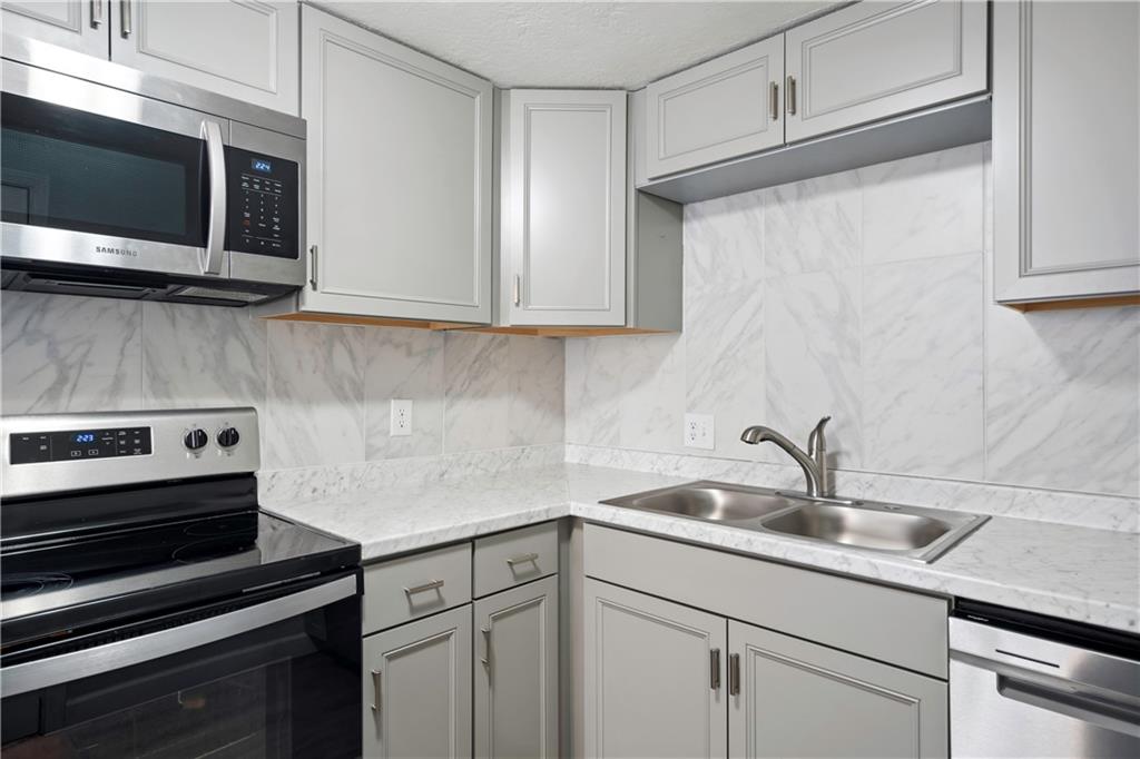 Homes for Sale in Kansas City, MO 64119 | 6929 NE 53rd Street