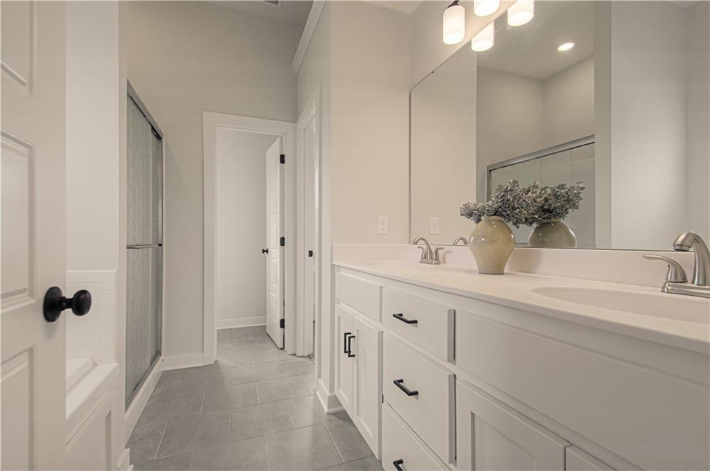 Homes for Sale in Kansas City, MO 64156 | 6009 NE 118th Street