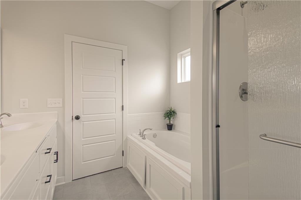 Homes for Sale in Kansas City, MO 64156 | 6009 NE 118th Street