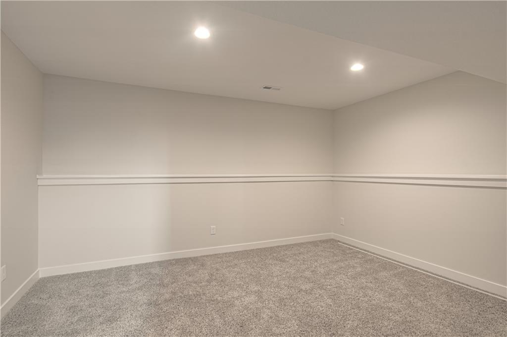 Homes for Sale in Kansas City, MO 64156 | 6009 NE 118th Street