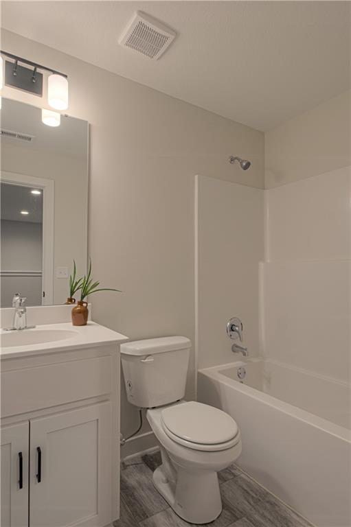 Homes for Sale in Kansas City, MO 64156 | 6009 NE 118th Street