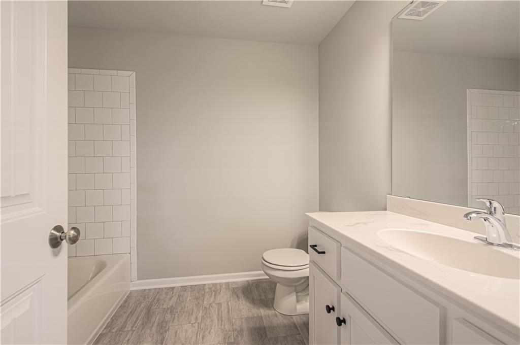 Homes for Sale in Kansas City, MO 64156 | 6000 NE 118th Street