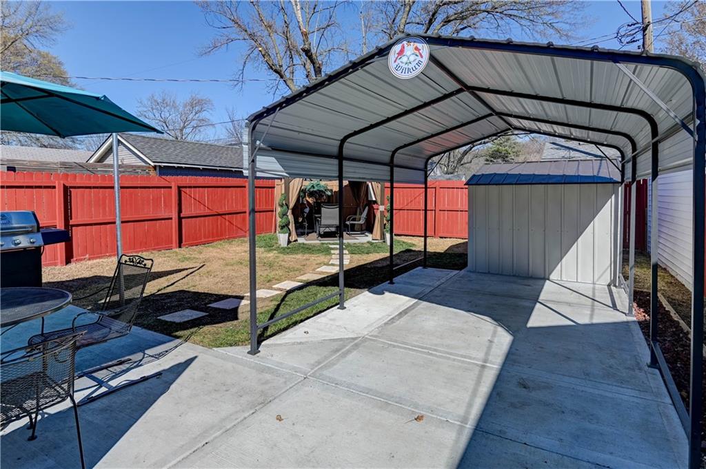 Homes for Sale in North Kansas City, MO 64116 | 1232 E 24th Avenue