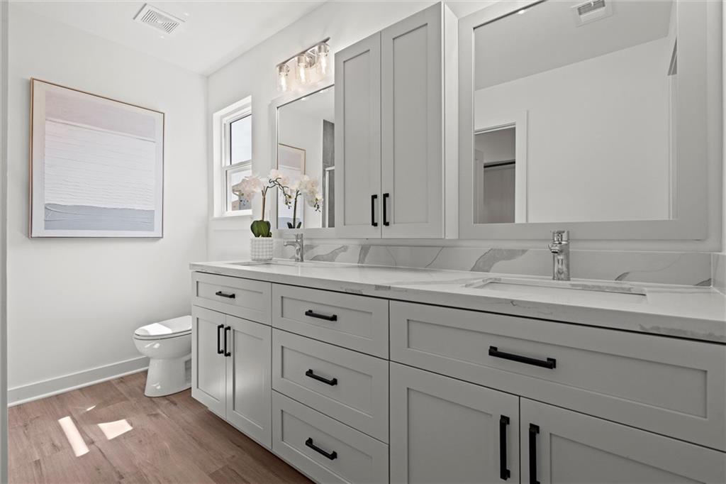 Homes for Sale in Kansas City, MO 64154 | 9308 N Lenox Street