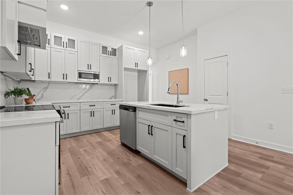 Homes for Sale in Kansas City, MO 64154 | 9308 N Lenox Street