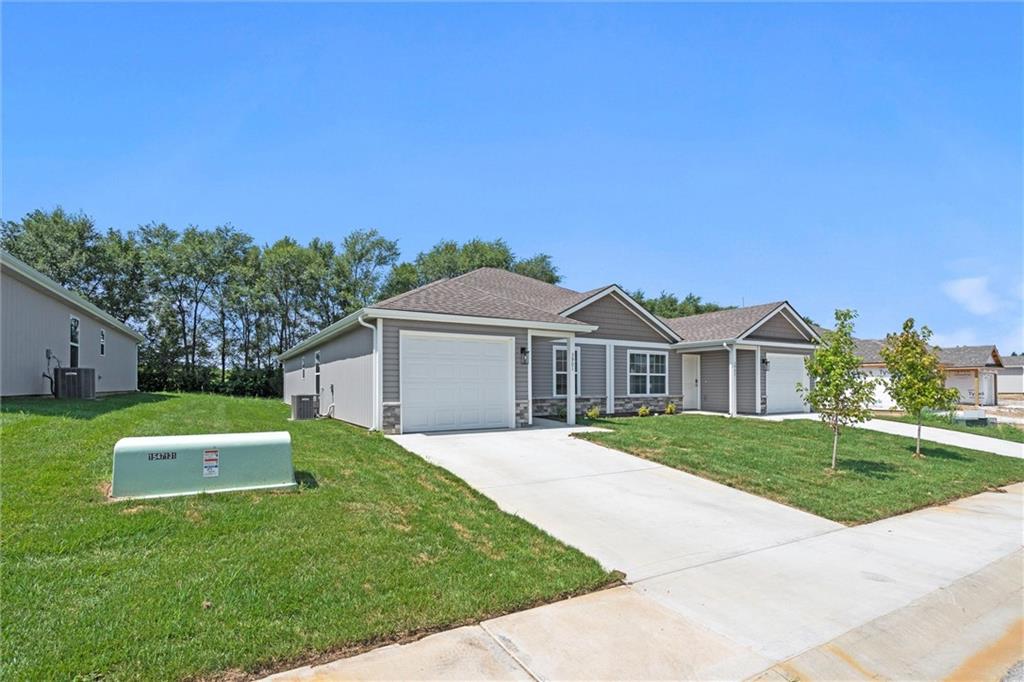 Homes for Sale in Kansas City, MO 64154 | 9308 N Lenox Street