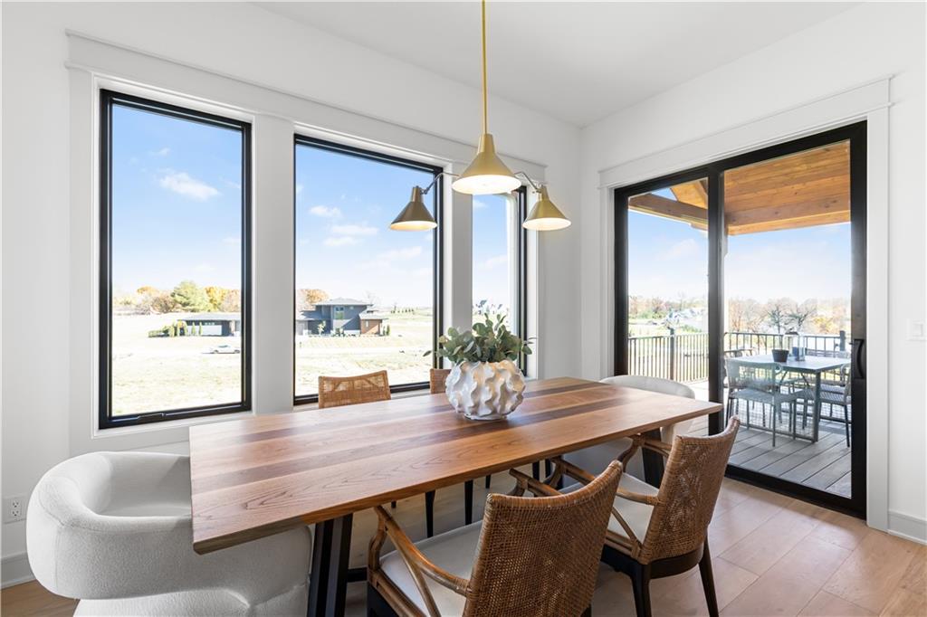 Homes for Sale in Parkville, MO 64152 | 7515 NW Fawn Circle