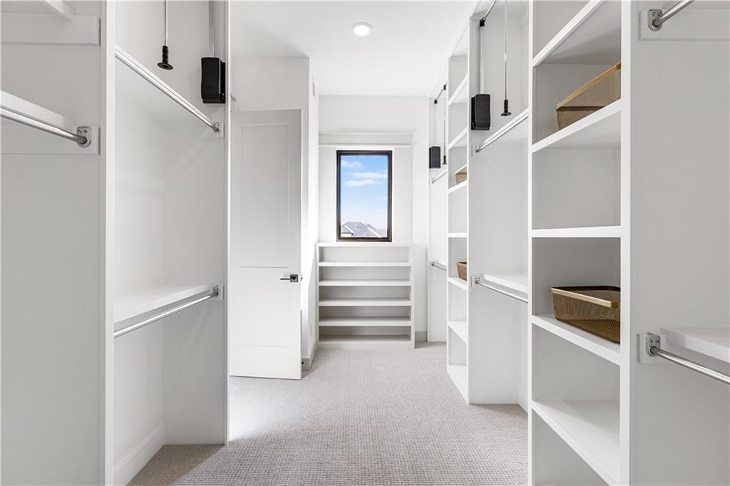 Homes for Sale in Parkville, MO 64152 | 7515 NW Fawn Circle