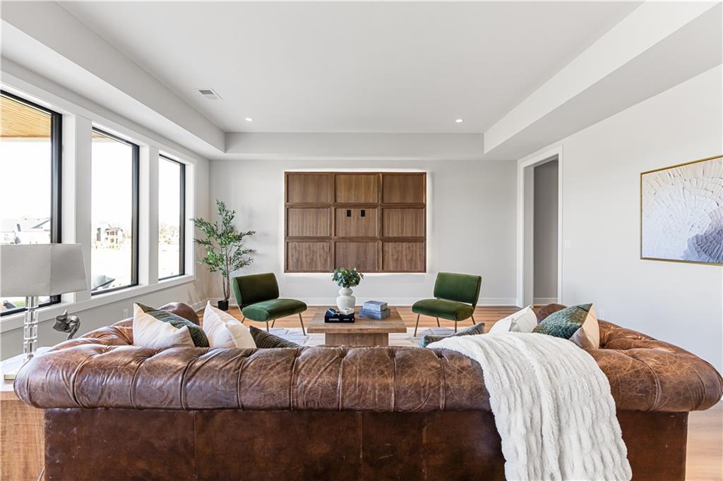 Homes for Sale in Parkville, MO 64152 | 7515 NW Fawn Circle