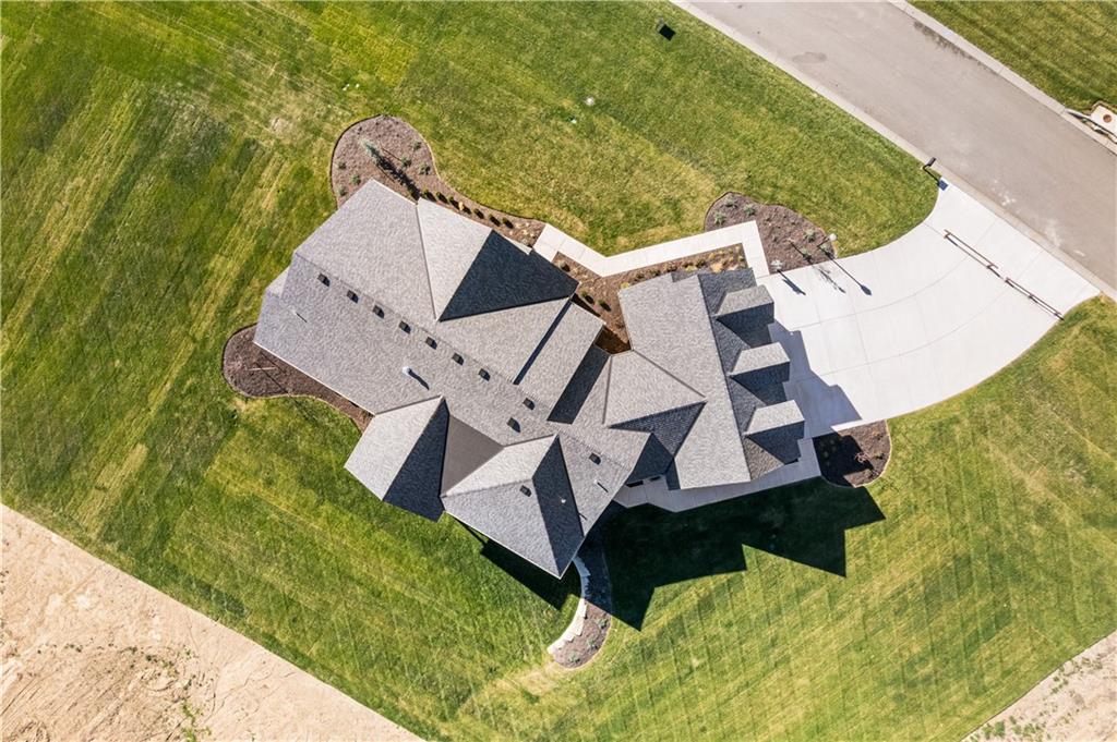 Homes for Sale in Parkville, MO 64152 | 7515 NW Fawn Circle