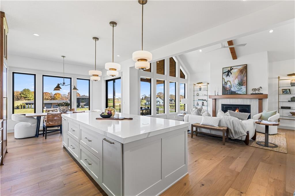 Homes for Sale in Parkville, MO 64152 | 7515 NW Fawn Circle