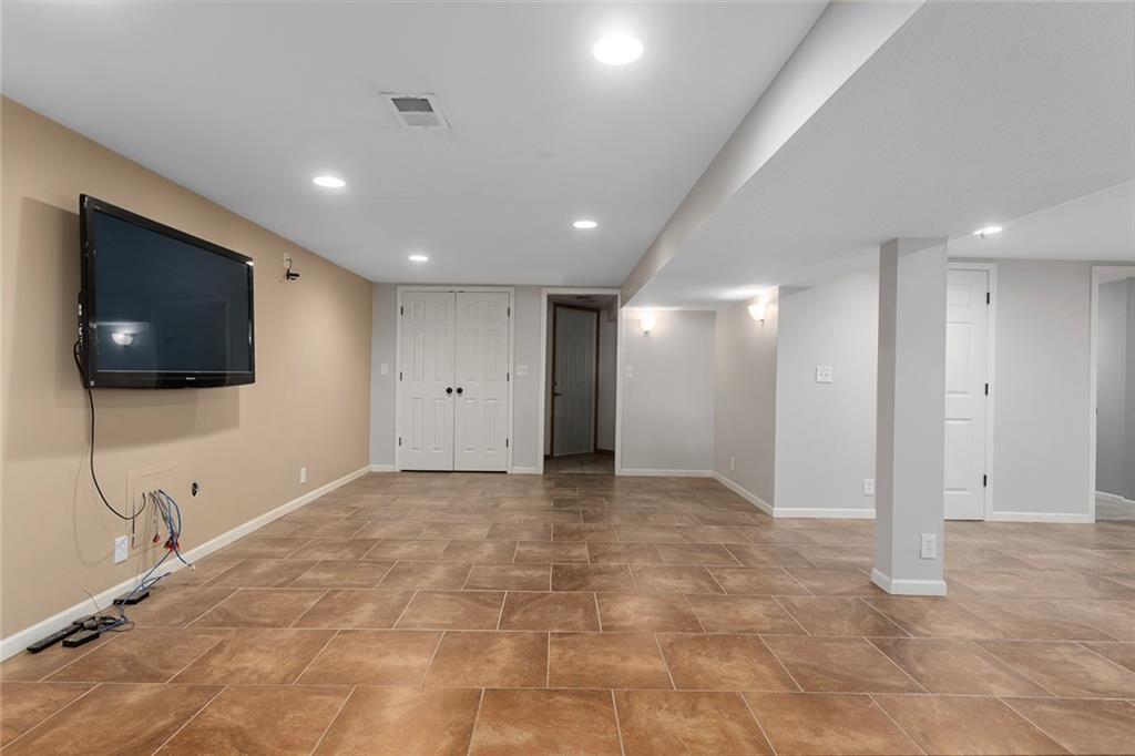 Homes for Sale in Kansas City, MO 64155 | 8606 NE Boone Street