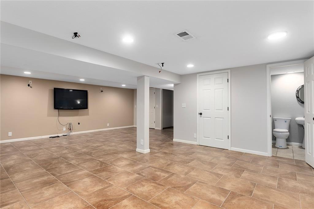 Homes for Sale in Kansas City, MO 64155 | 8606 NE Boone Street