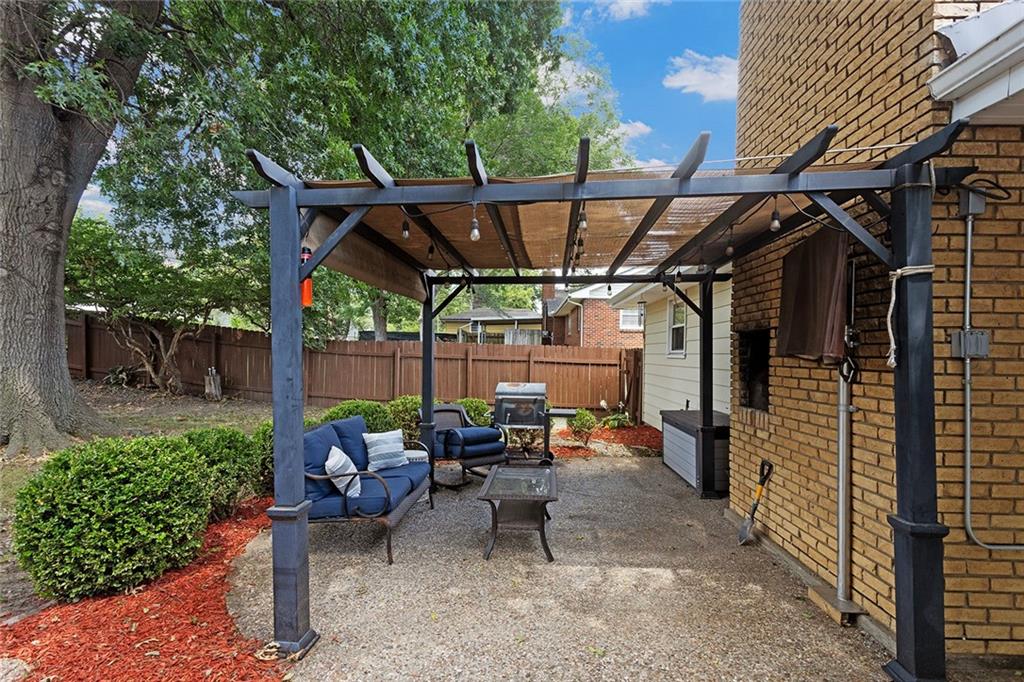 Homes for Sale in Kansas City, MO 64155 | 8606 NE Boone Street