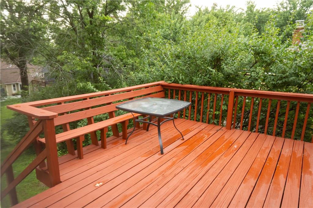 Homes for Sale in Parkville, MO 64152 | 5710 NW Raintree Drive