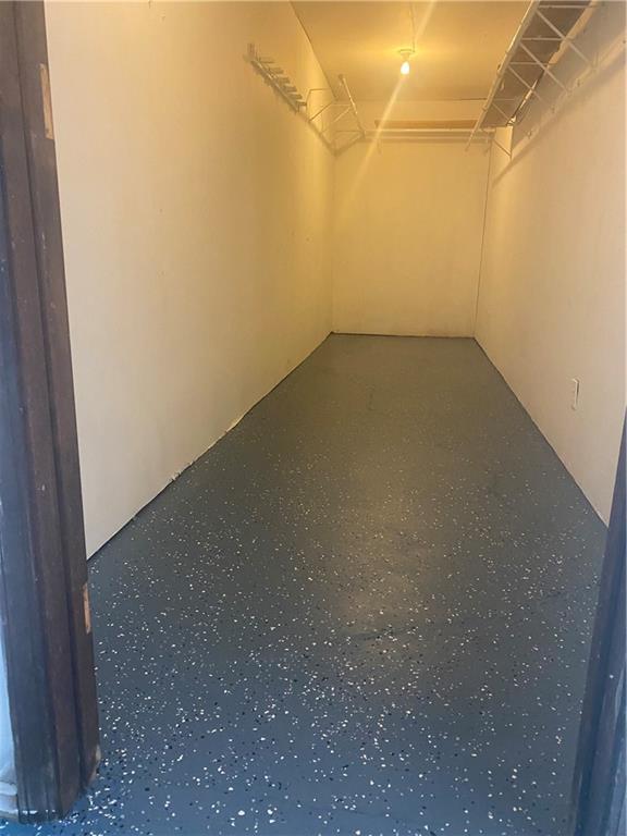 Homes for Sale in Parkville, MO 64152 | 5710 NW Raintree Drive