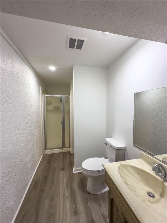 Homes for Sale in Parkville, MO 64152 | 5710 NW Raintree Drive