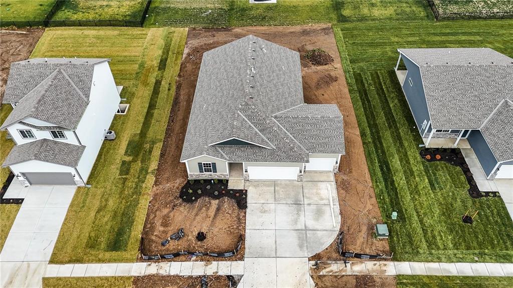 Homes for Sale in Kansas City, MO 64154 | 3012 NW 95th Terrace