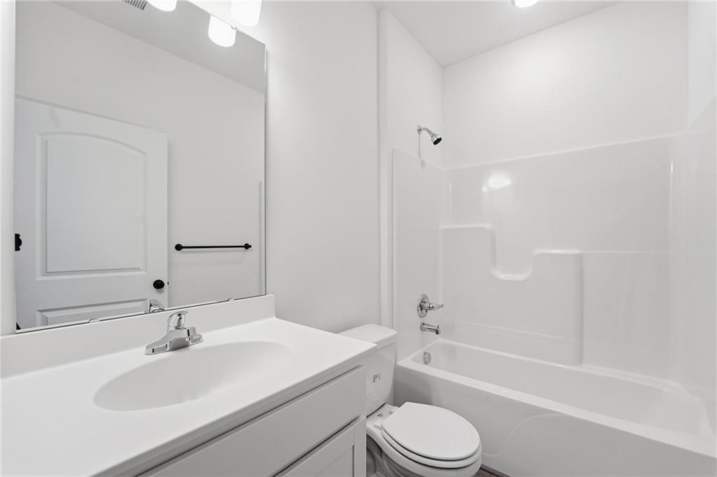 Homes for Sale in Kansas City, MO 64154 | 3012 NW 95th Terrace