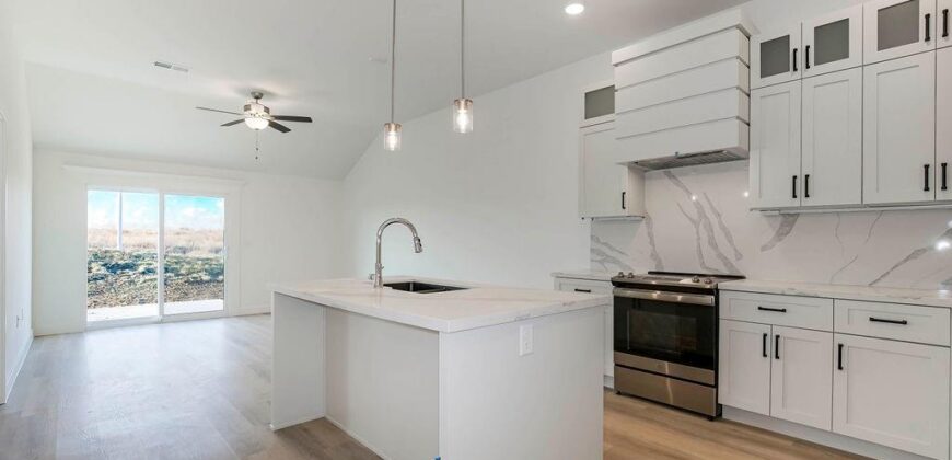 Homes for Sale in Kansas City, MO 64154 | 3827 NW 93rd Street