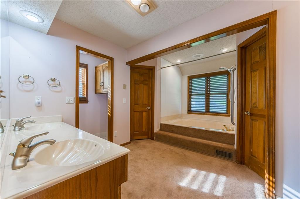 Homes for Sale in Kansas City, MO 64154 | 8605 N Beaman Avenue