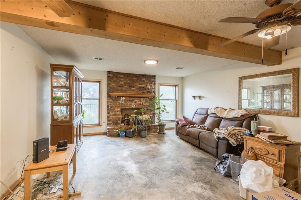 Homes for Sale in Kansas City, MO 64154 | 8605 N Beaman Avenue