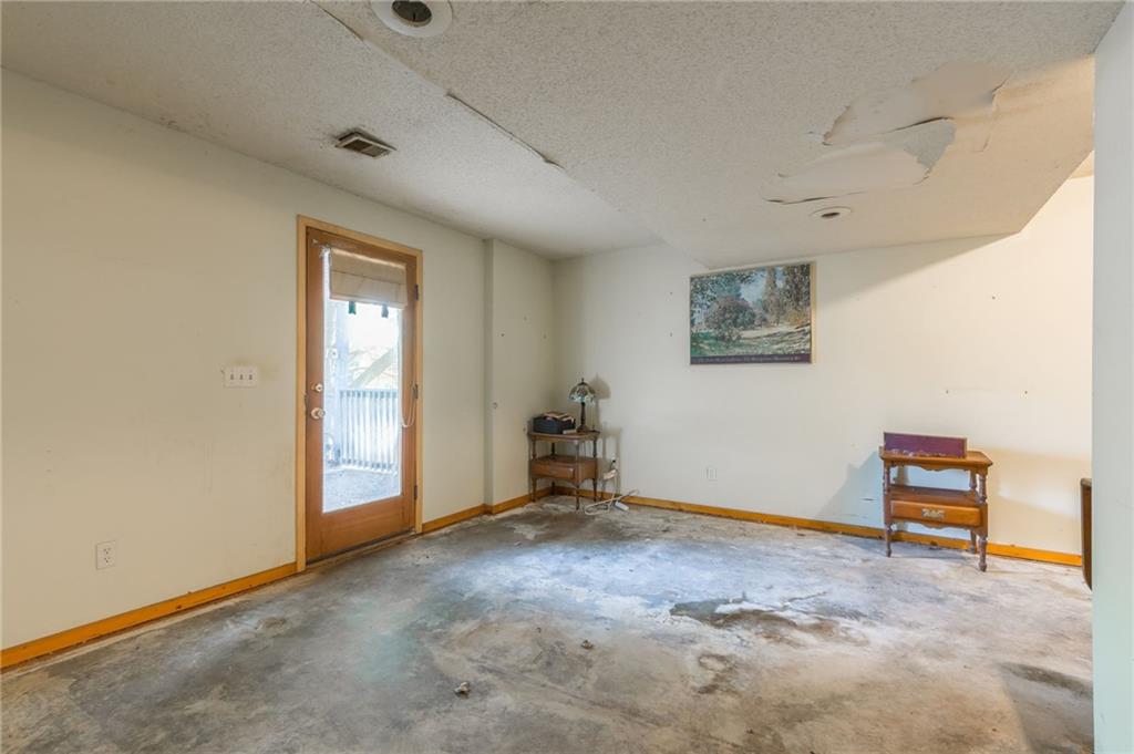 Homes for Sale in Kansas City, MO 64154 | 8605 N Beaman Avenue