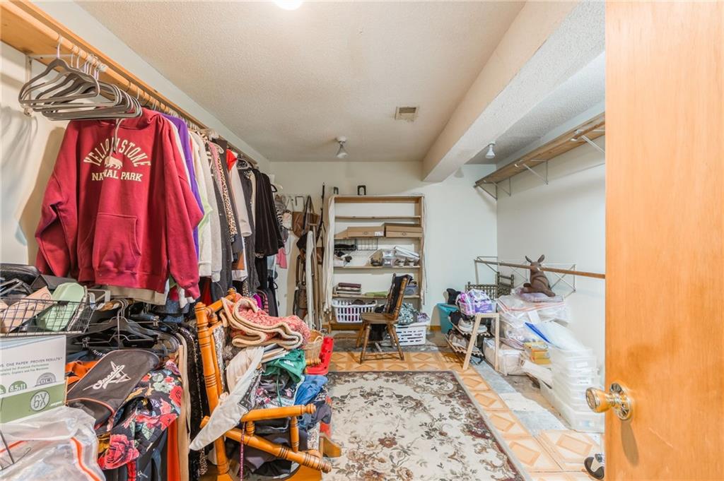 Homes for Sale in Kansas City, MO 64154 | 8605 N Beaman Avenue