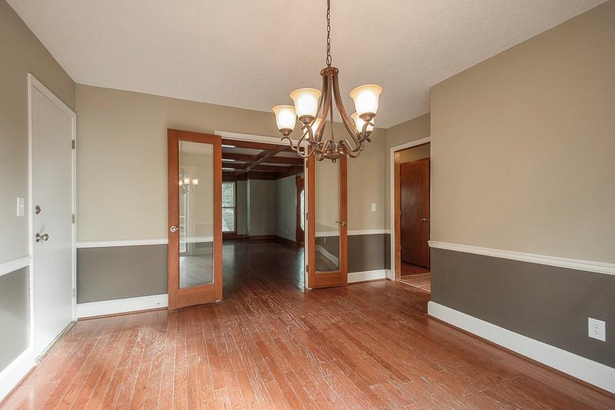 Homes for Sale in Gladstone, MO 64119 | 5835 N College Street