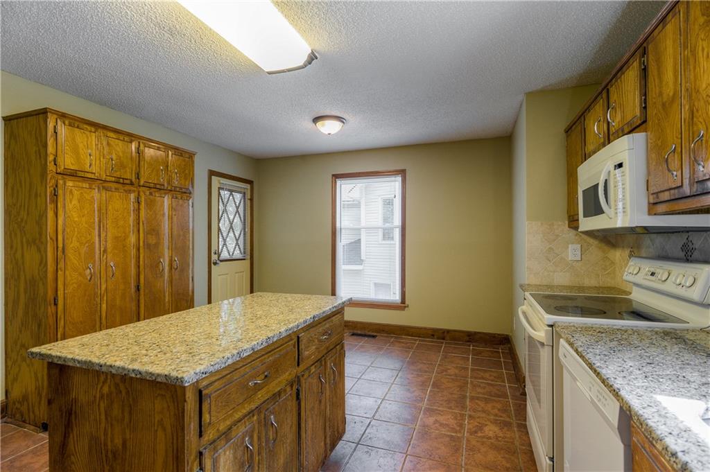 Homes for Sale in Gladstone, MO 64119 | 5835 N College Street