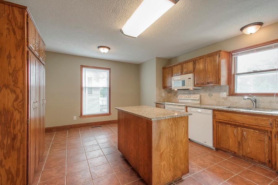 Homes for Sale in Gladstone, MO 64119 | 5835 N College Street