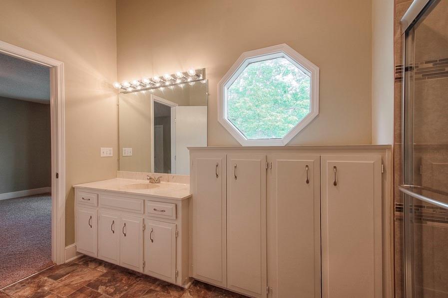 Homes for Sale in Gladstone, MO 64119 | 5835 N College Street