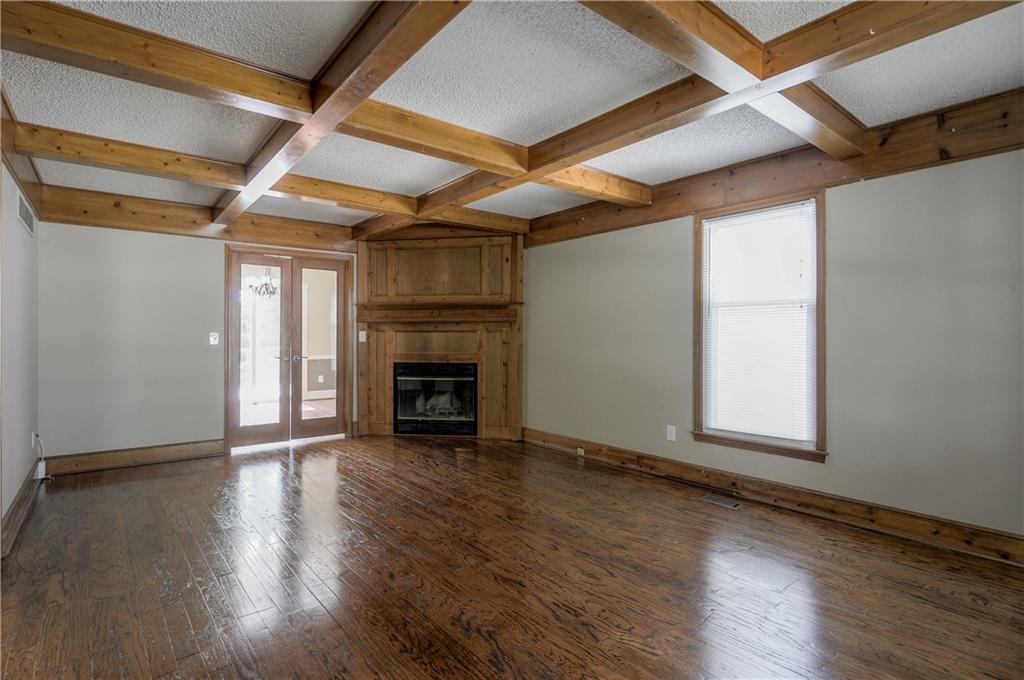 Homes for Sale in Gladstone, MO 64119 | 5835 N College Street