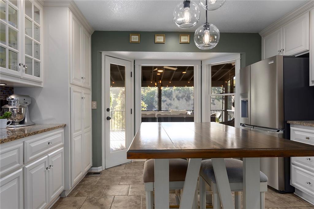 Homes for Sale in Liberty, MO 64068 | 900  Wildbriar Drive