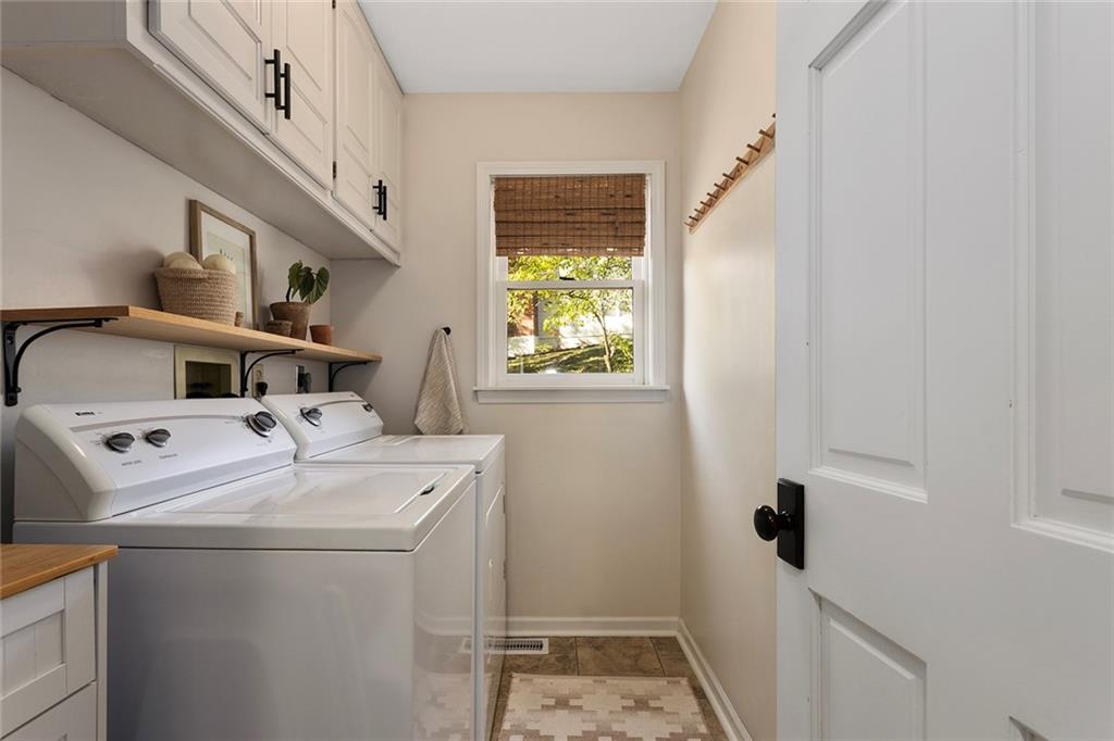 Homes for Sale in Liberty, MO 64068 | 900  Wildbriar Drive