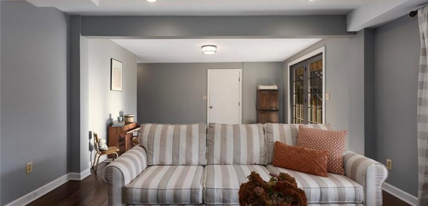 Homes for Sale in Liberty, MO 64068 | 900  Wildbriar Drive